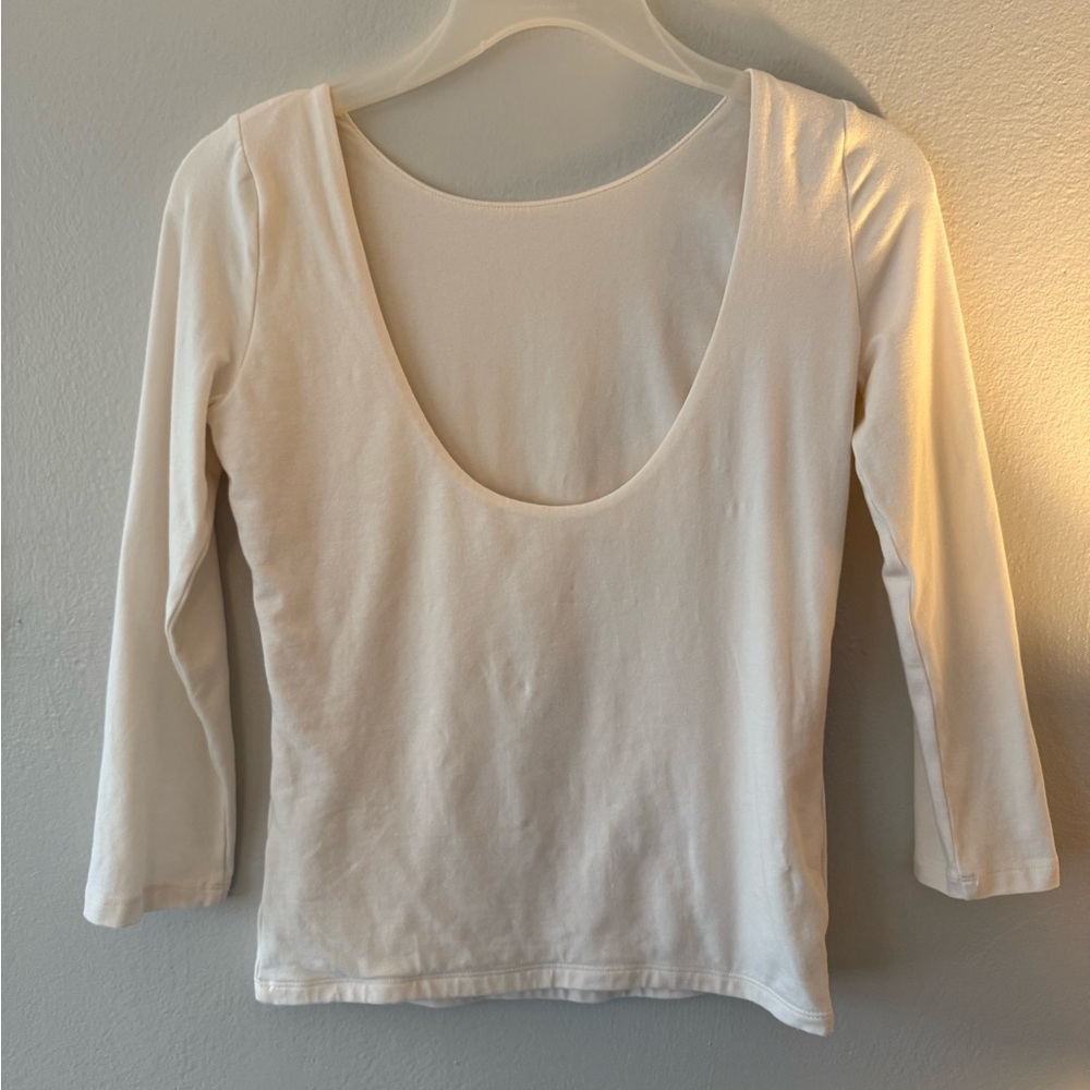 Abercrombie Long-Sleeve Balletic Scoop-Back Top - Picture 4 of 6
